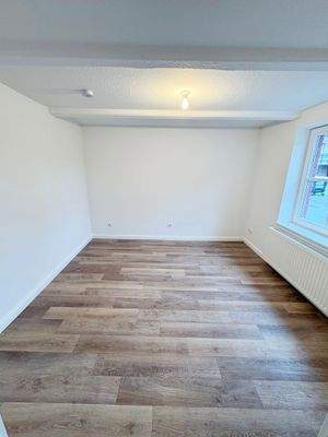 das angrenzende Schlafzimmer