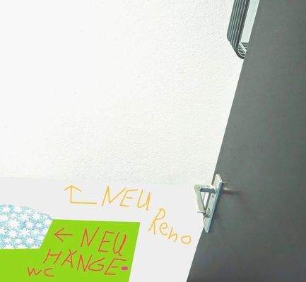 separater WC-Raum, Hänge-WC