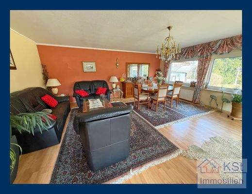 Großes Wohn: Esszimmer