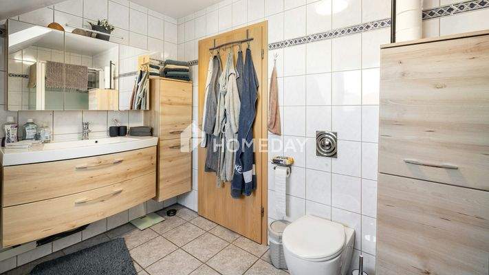 2. OG Badezimmer 3