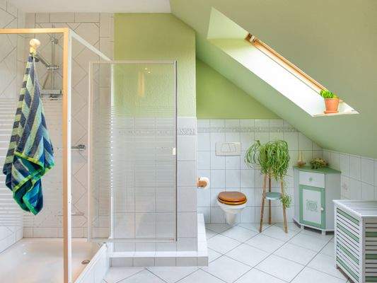 Vollbad im Obergeschoss