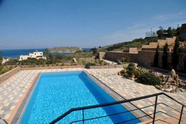 Kreta, Schisma Eloundas: Luxuriöse neue Villa mit Blick auf die Insel Spinalonga zu verkaufen