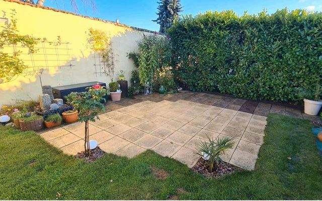 2. Terrasse im Garten