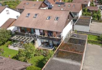 Drohnenbild Hausansicht.png