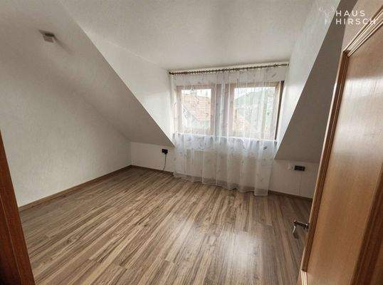 Wohnzimmer/Kinderzimmer 