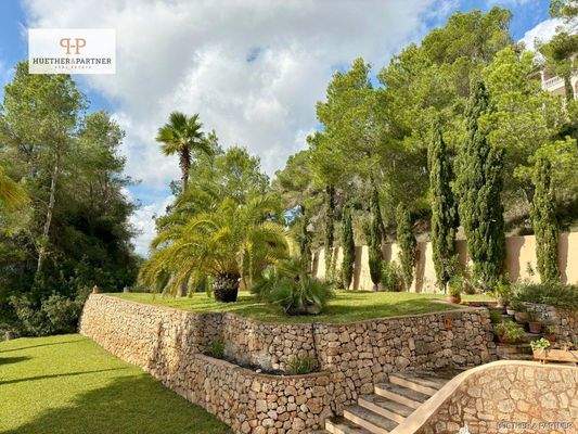 terrassenförmig angelegter Garten