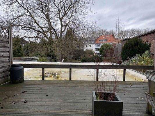 Terrasse 1.OG Rechts