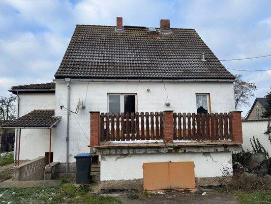 Gartenansicht mit Terrasse