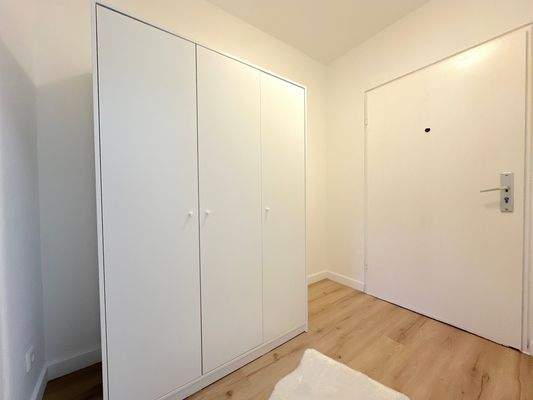 Eingangsbereich mit Schrank