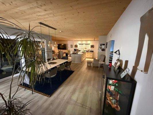 df8d02cc-04b6-4f43-9dda-fb6d010e5b26