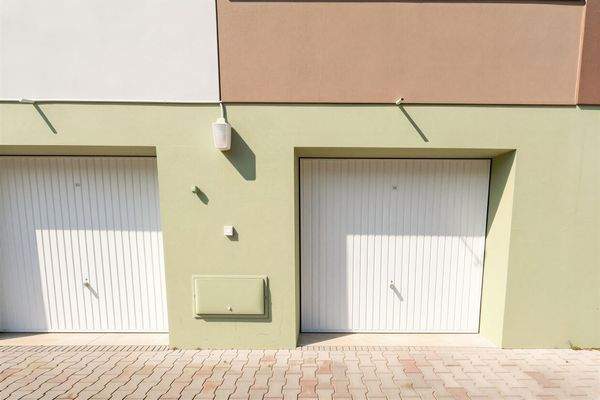 Private Garage unter dem Haus
