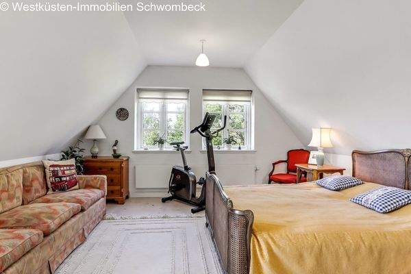 Schlafzimmer DG