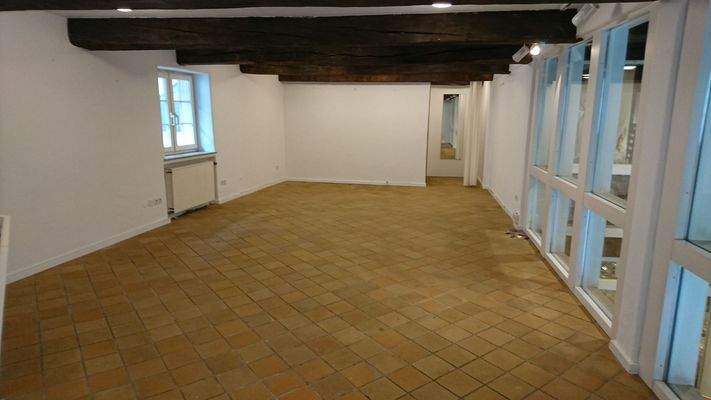 Verkaufsfläche oben