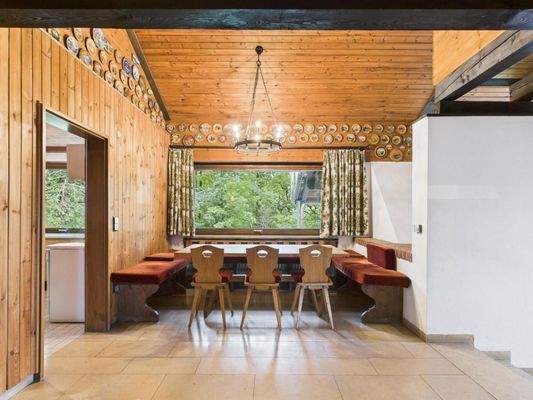 Essbereich mit Platz für bis zu 10 Personen