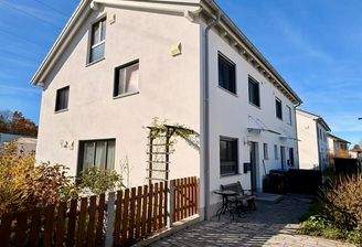 Modernes Zuhause mit Stil – Hochwertige Doppelhaushälfte in ruhiger Lage von Schongau