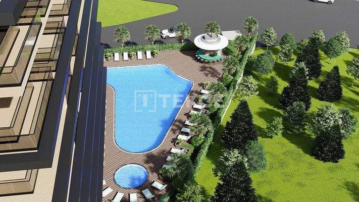 Elegant Real Estate 300 M from the Sea in Alanya Tosmur