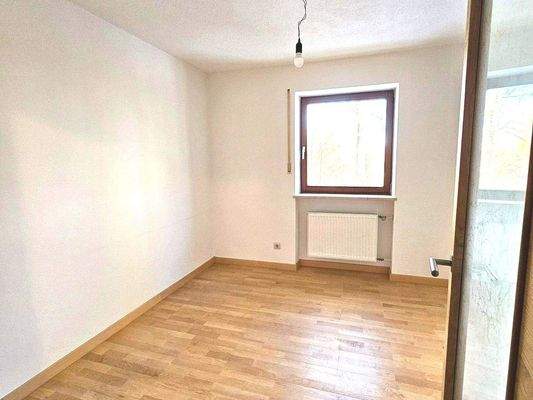 Kinder-/Arbeitszimmer 1