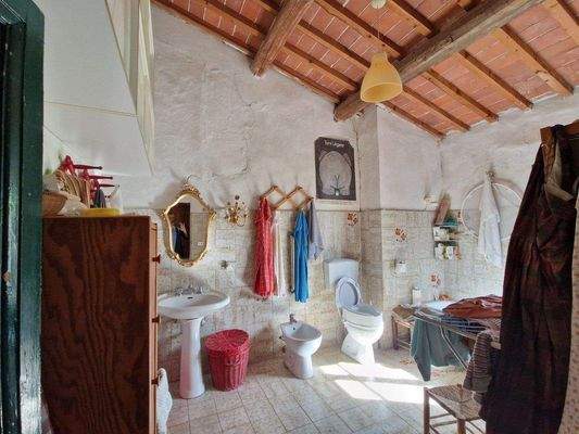 65LAzienda_ agricola_Toskana.jpg