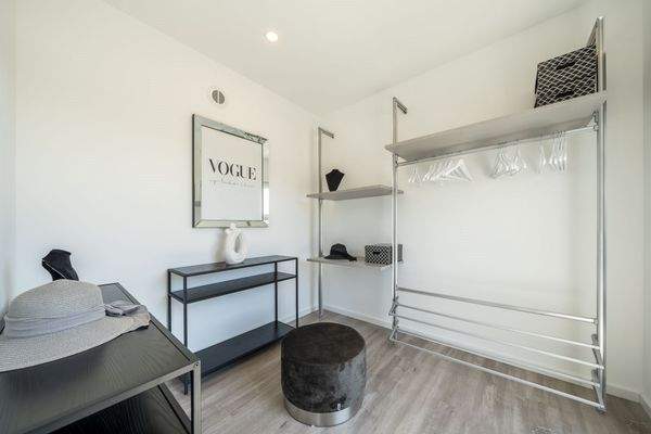 Ankleidezimmer - Einrichtungsbeispiel