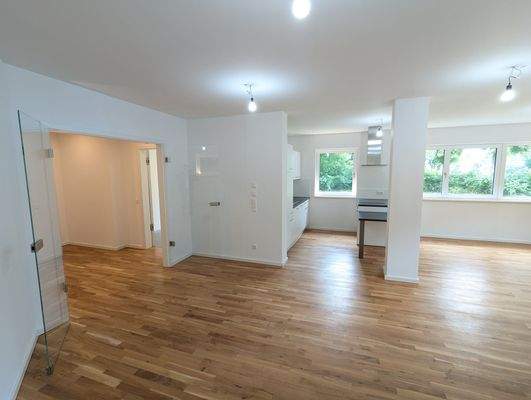 Wohn-, Ess- und Kochbereich