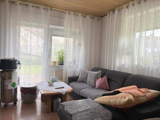 Wohnzimmer Wohnung UG