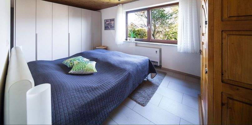 Erdgeschoss - Schlafzimmer - möbliert