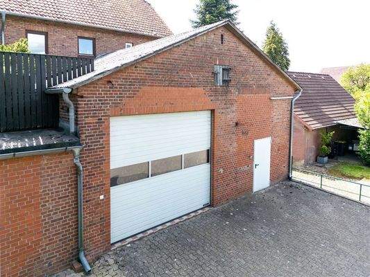 Detail Sektionaltor Werkstatt 