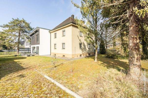 Charmante Doppelhaushälfte