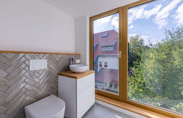 Badezimmer mit Dusche.jpg