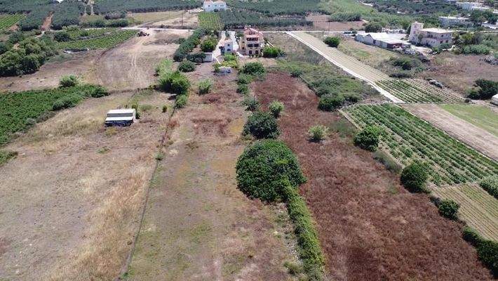 Kreta, Kissamos: Grundstück in unmittelbarer Meernähe zu verkaufen