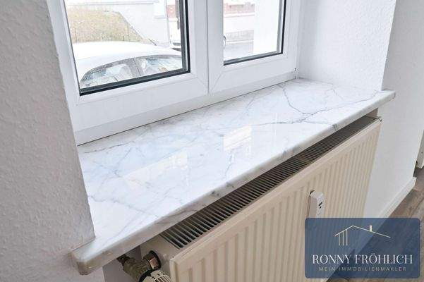 Fensterbänke aus Marmor