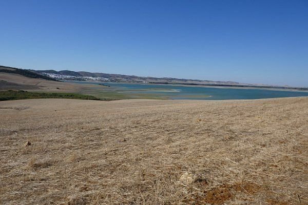 Ruhige Lage am See mit Blick auf Arcos