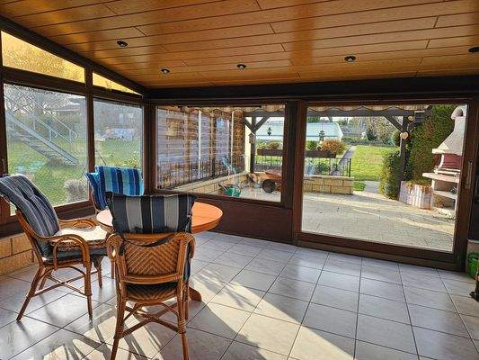 375 - Wintergarten u. Terrasse.jpg