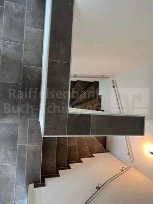 DG 2 Flur Treppenhaus.jpeg