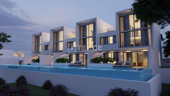 Sea-View Flats Near the Coast in Esentepe