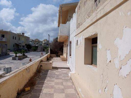 Ein wirklich erstaunliches Grundstück am Meer in Stavros, Chania