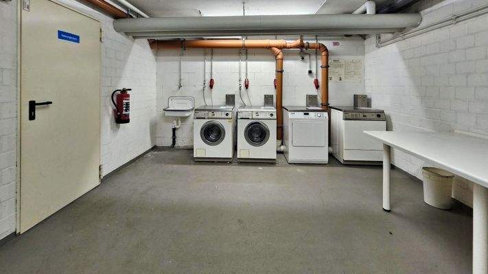 Waschmaschine + Wäschetrockner