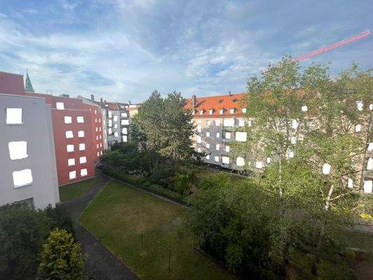 Gemeinschaftlicher Garten mit Spielplatz 