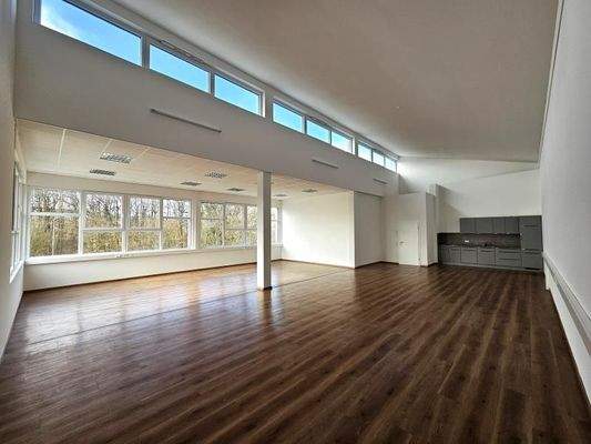 Großraumbüro Bild 1