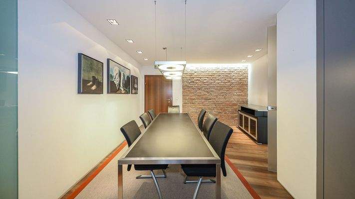 KITZIMMO-Repräsentatives Büro in Top-Zentrumslage mieten - Immobilien Kitzbühel.