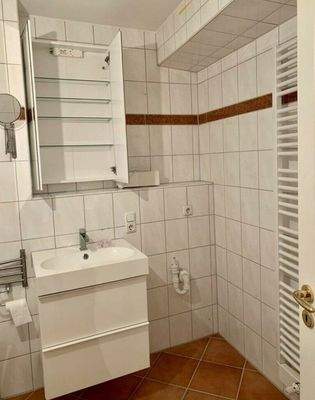 Screenshot 2025-12-02 153757.jpg