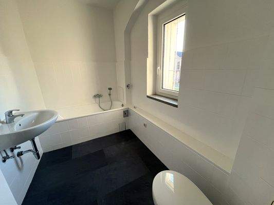 Badezimmer 2.jpg