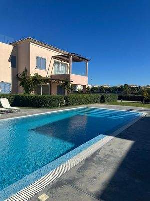 Kreta, Maleme: Erdgeschosswohnung zu verkaufen, nur wenige Schritte vom Strand entfernt