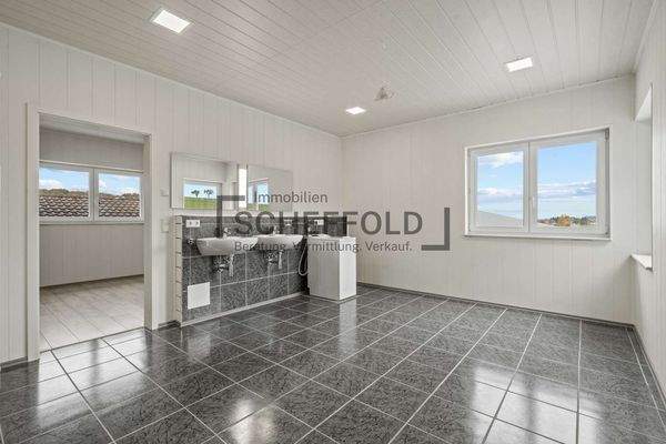 Bad Neubauwohnung DG