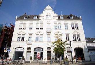 Objektansicht Wohn- und Geschäftshaus.jpg