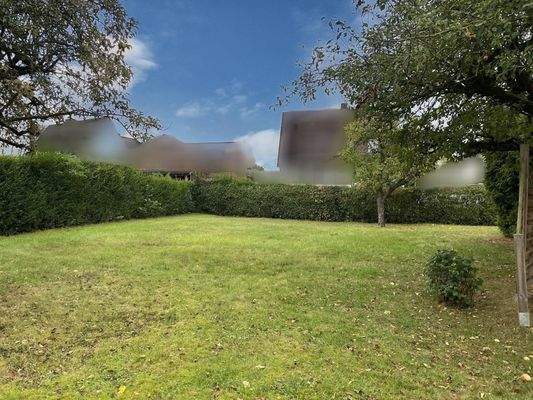 Blick zur Straßenseite