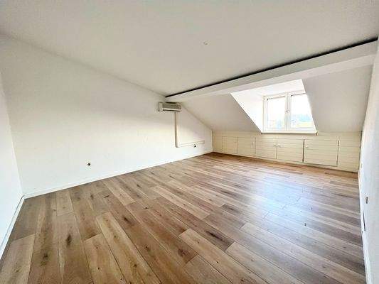 Schlafzimmer Nr. 2  (obere Ebene)