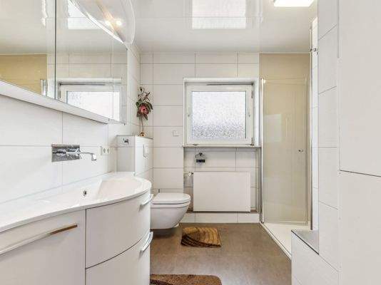 Badezimmer Ansicht 1 OG