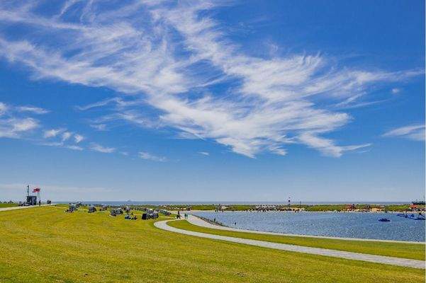 Nur 6 Minuten zur Perlebucht