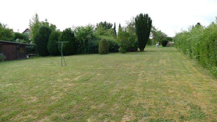 weitläufiges Grundstück